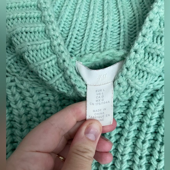 LIKE NEW H&M Mint Green Chunky Knit Sweater - Picture 5 of 9